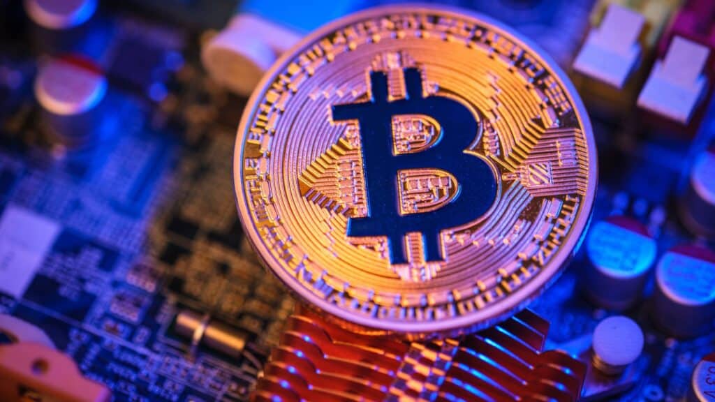 биткойнът