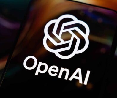 OpenAI води преговори за привличането на около 30 млрд. долара от инвеститори в опит да осигури свеж капитал преди очаквания борсов дебют на Anthropic