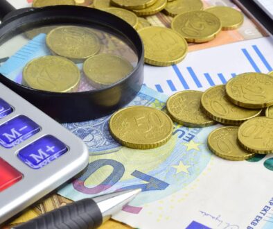 Разходите за труд в България се забавят до 9.9% ръст