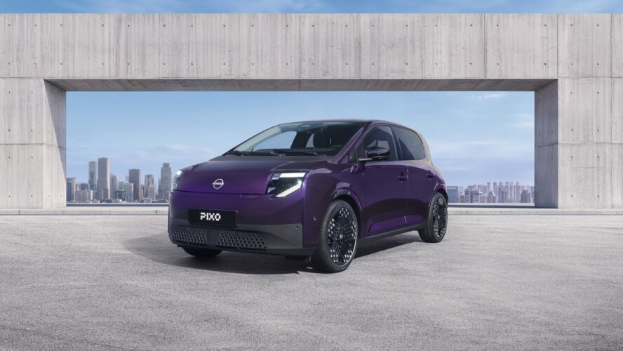 Nissan PIXO влиза в града с 259 км пробег и Gemini