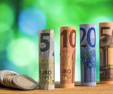 Преките инвестиции се удвоиха, но търговският дефицит стигна 6.5 млрд. евро